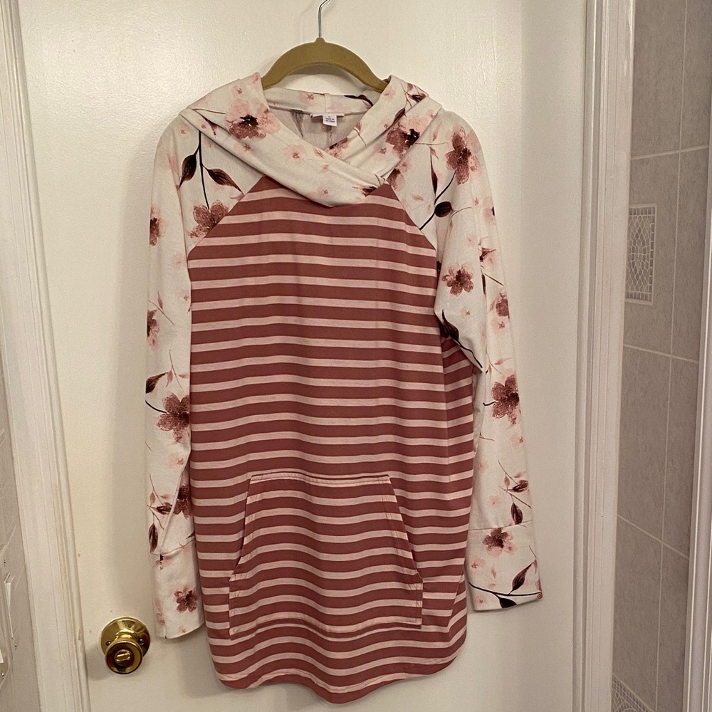 LuLaRoe Pink and White Striped Floral Amber